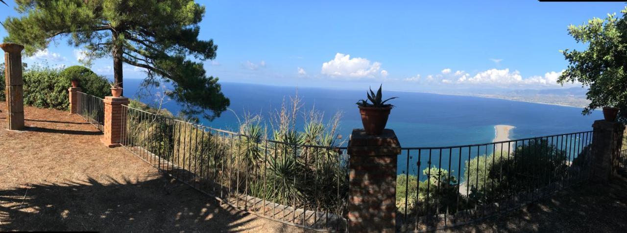A Casa Di Peppino Villa Greco Tindari Εξωτερικό φωτογραφία